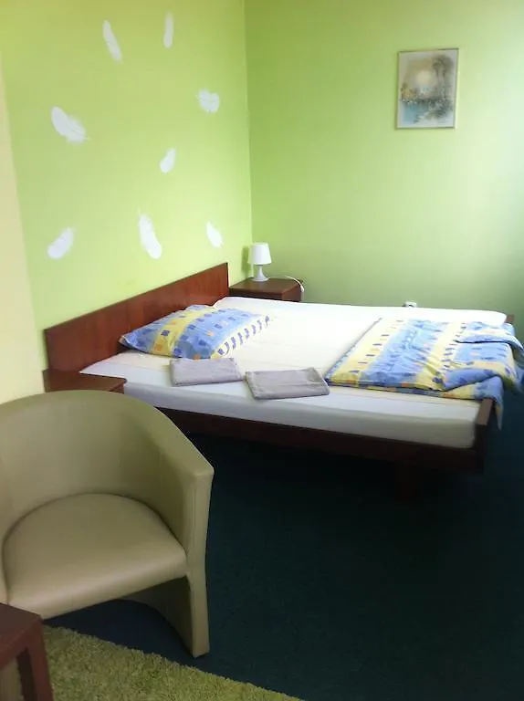 Hostel Kolbenka Praga